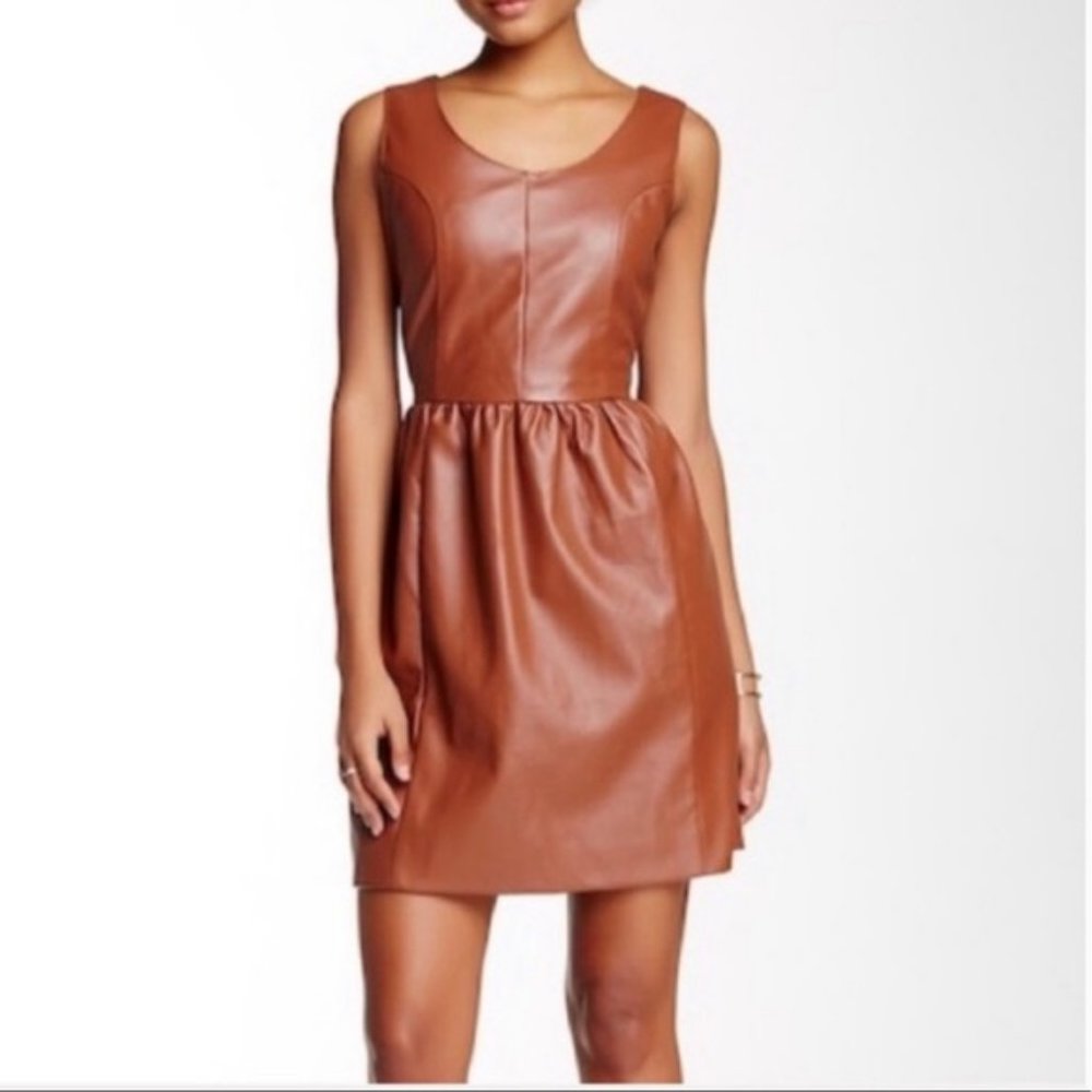 ⭐️5/$25 Freeway S Faux Leather Dress Camel